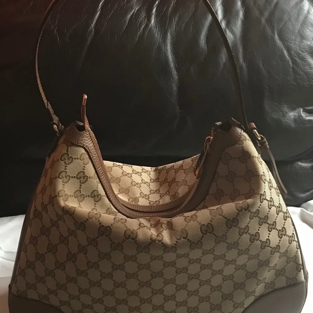 Gucci Hobo - Picture 1 of 4